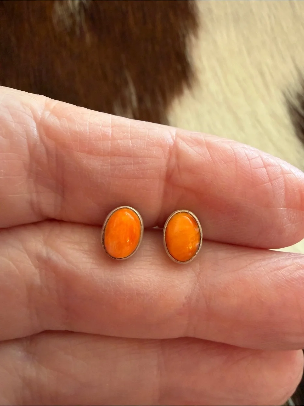 ❤️ Orange Spiny Oyster Navajo Style SouthWestern Minimalist Stud 925 Earrings - Picture 5 of 12